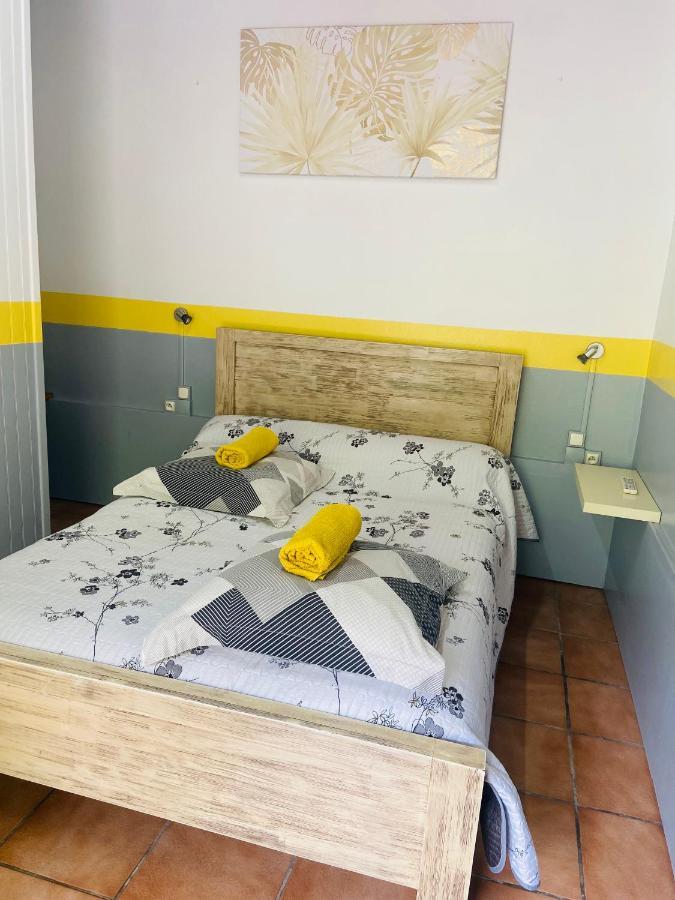 Chambres D'Hotes L'Orchidee Rose Салази Екстериор снимка